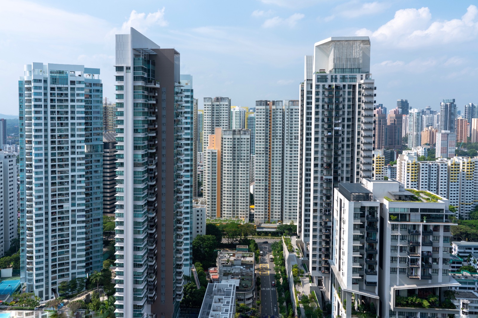 To rent or to buy? A guide to choosing the most suitable choice!